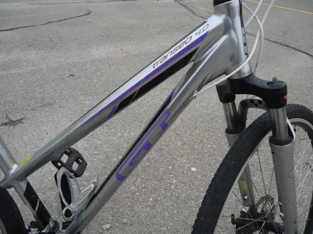 Like New: GT - Transeo 4.0 (Disk Brakes) - Photo 2