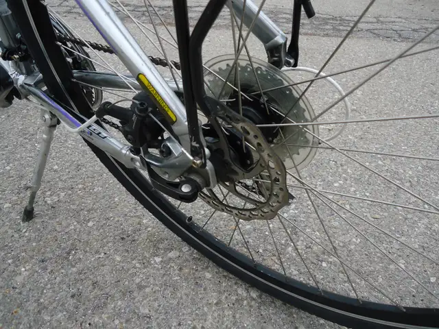 Like New: GT - Transeo 4.0 (Disk Brakes) - Photo 5