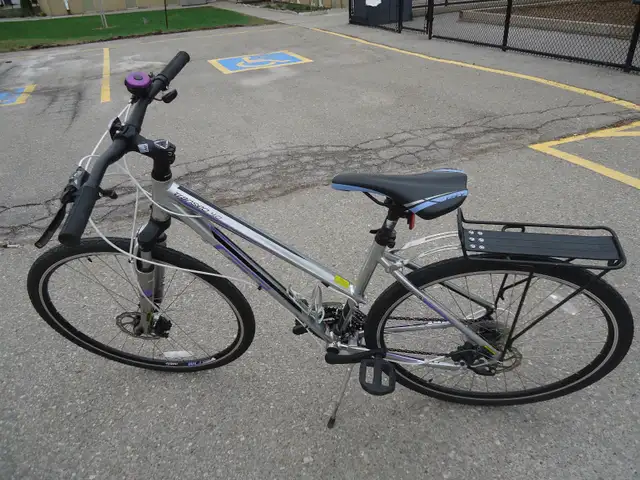 Like New: GT - Transeo 4.0 (Disk Brakes) - Photo 9