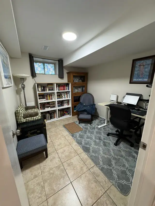 2 Bedrooms in Central Location  July 1st - Photo 2