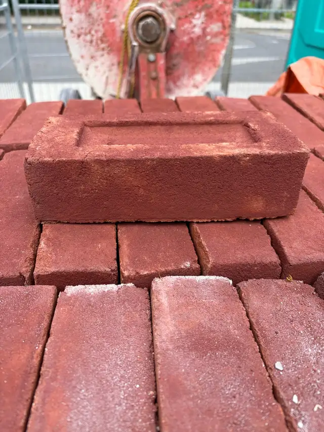 Rosedale Red Bricks- Great Condition - Photo 3