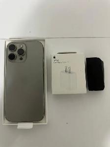 iPhone 16 Pro Max 256GB Airpods/Fast Charger Set/Delivery