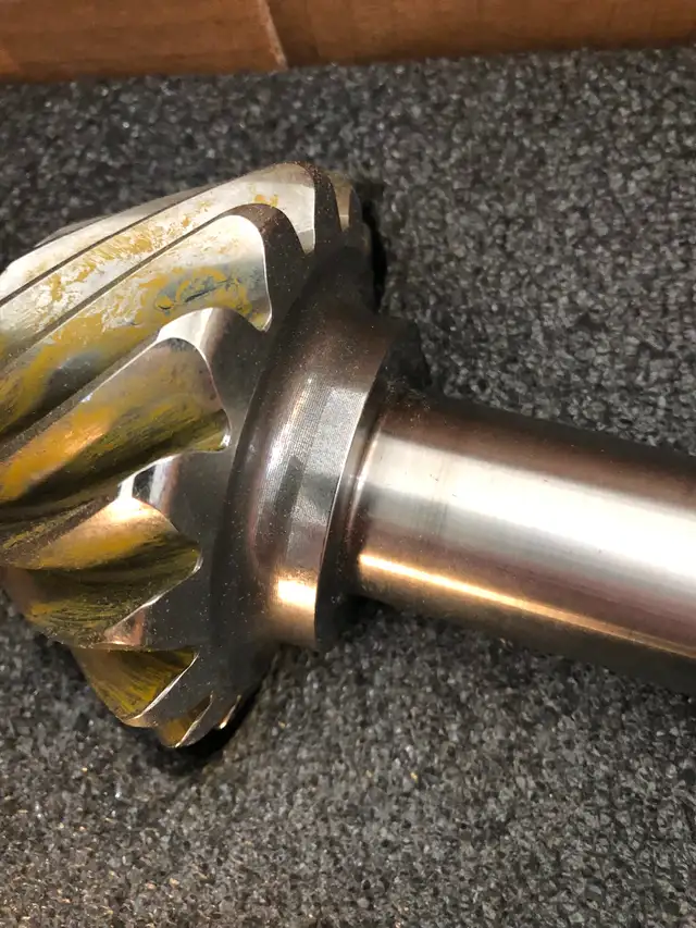 9" ford rear end gear set 3:31 ratio - Photo 2