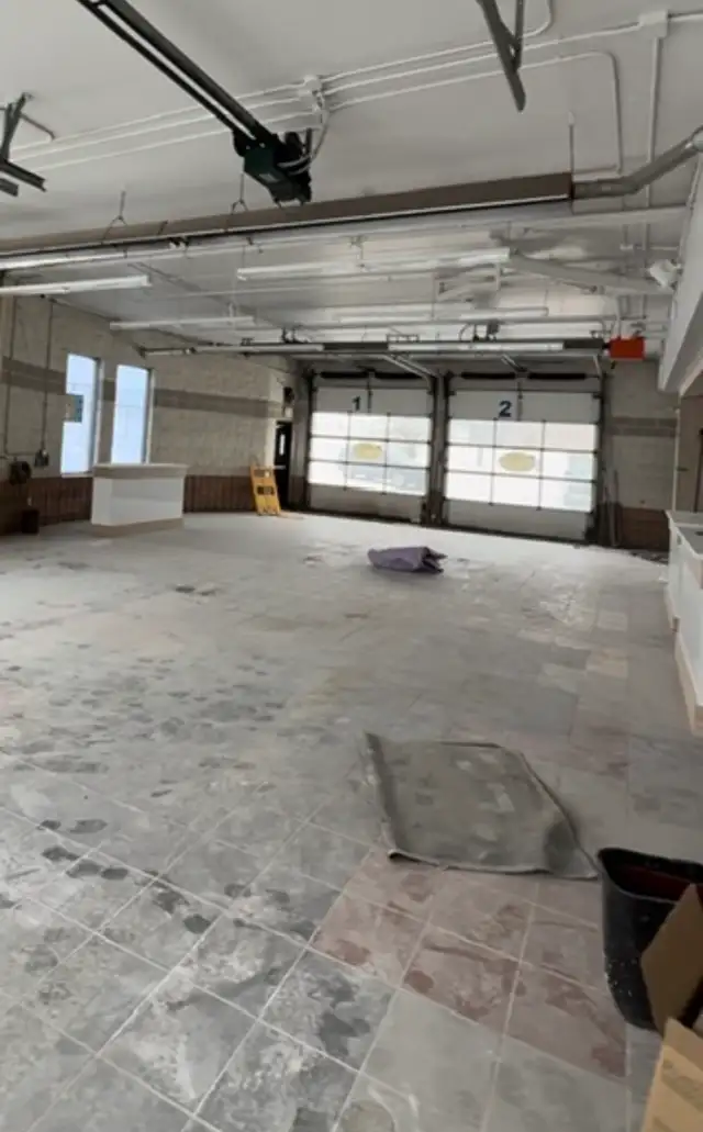 commercial cleaning - Photo 3