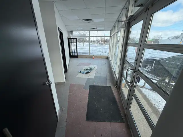 commercial cleaning - Photo 6