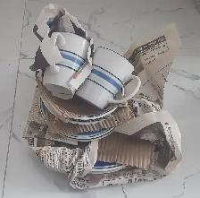 BRAND NEW (Never used) 8 Pieces Dinnerware Set