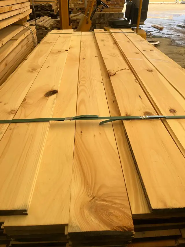 Pine Flooring - Photo 2