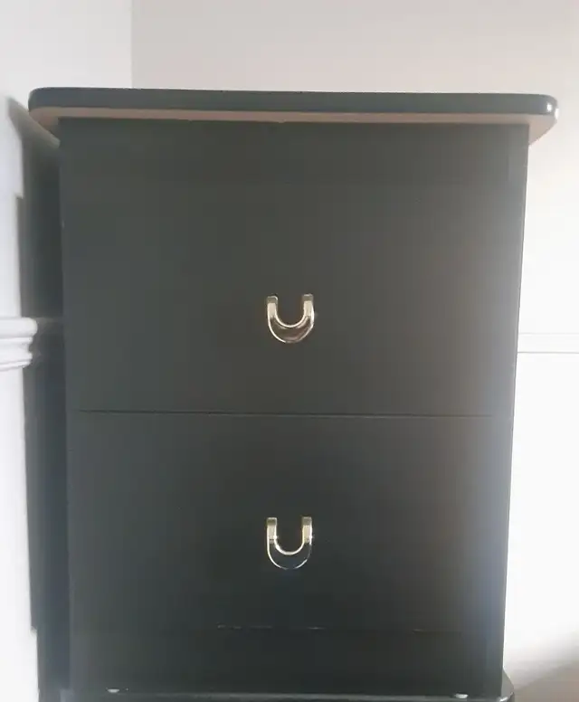 BRAND NEW (Never used) 2-Drawer Nightstand - 5 Pieces - Photo 2