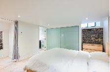 3 Bedroom Downtown - Photo 11