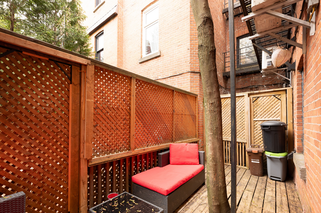 3 Bedroom Downtown - Photo 23