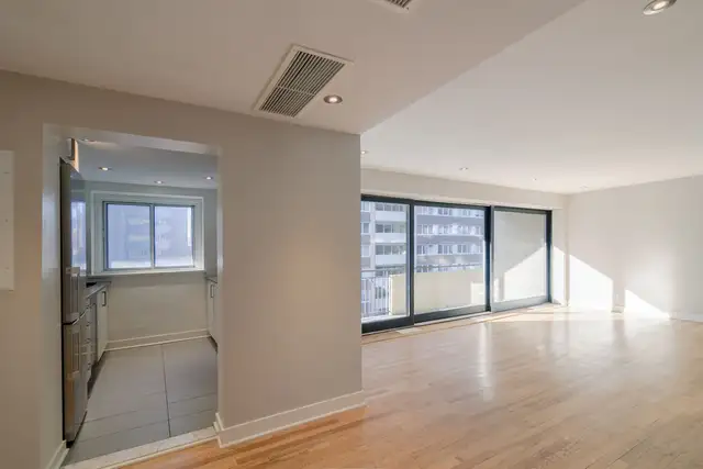 two bedroom apartment near McGill University - ID 1948 - Photo 2