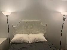 Master Bedroom with Ensuite Bathroom - D/T Toronto - Photo 7