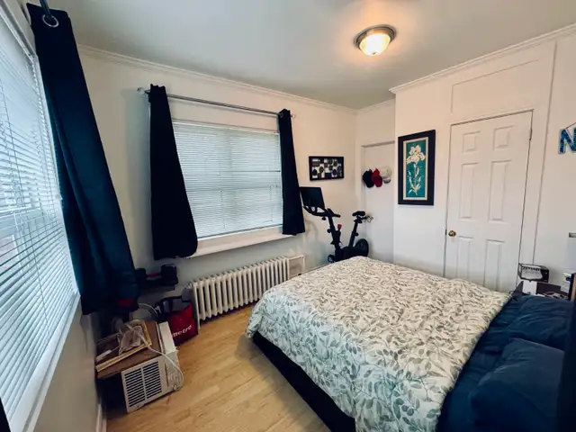 BEAU 3 1/2 AU COEUR DE BEDFORD! - Photo 2