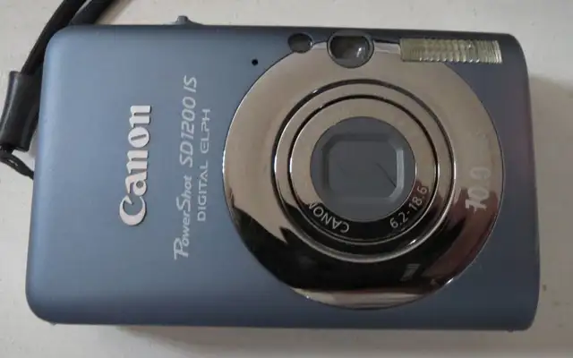 Canon PowerShot SD1200IS ELPH - Photo 2