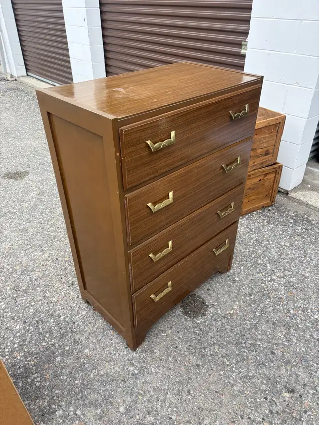 Free delivery used vintage Brown 4-Drawer Dresser - Photo 3