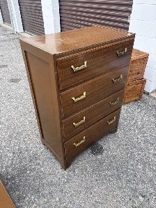 Free delivery used vintage Brown 4-Drawer Dresser - Photo 4