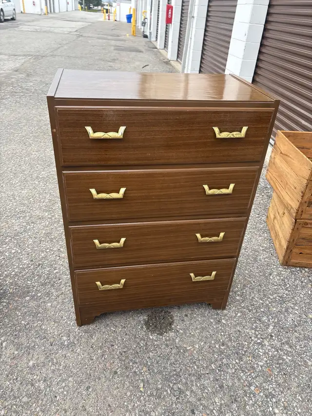 Free delivery used vintage Brown 4-Drawer Dresser - Photo 5