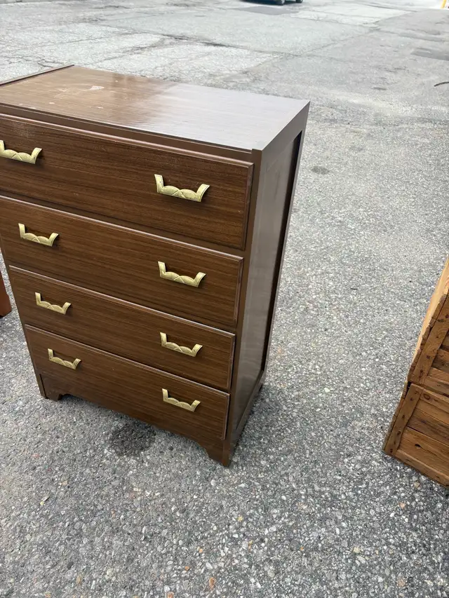 Free delivery used vintage Brown 4-Drawer Dresser - Photo 6