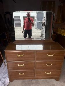 Free delivery used Dresser with Mirror