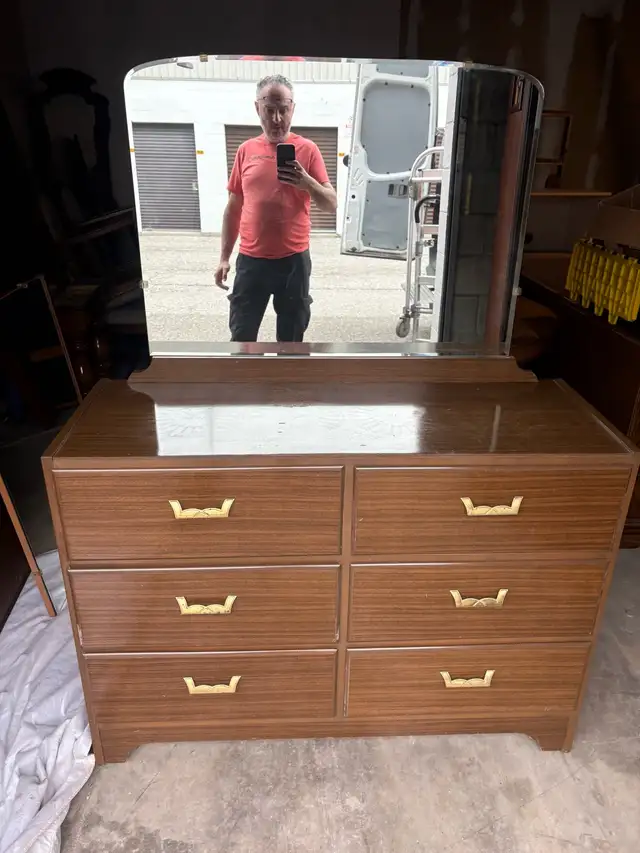 Free delivery used Dresser with Mirror - Photo 4