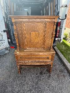 Free delivery Antique Oak Cabinet with Drawer - Photo 4
