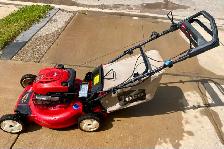 TORO LAWNMOWER RECYCLER 22' SELF PROPELLED
