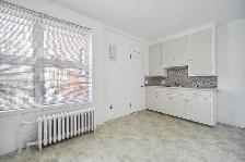 GRAND 2 1/2 AU COEUR DE BEDFORD!