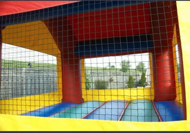 Commercial bouncy castle for rent in the GTA TODAY! - Photo 3