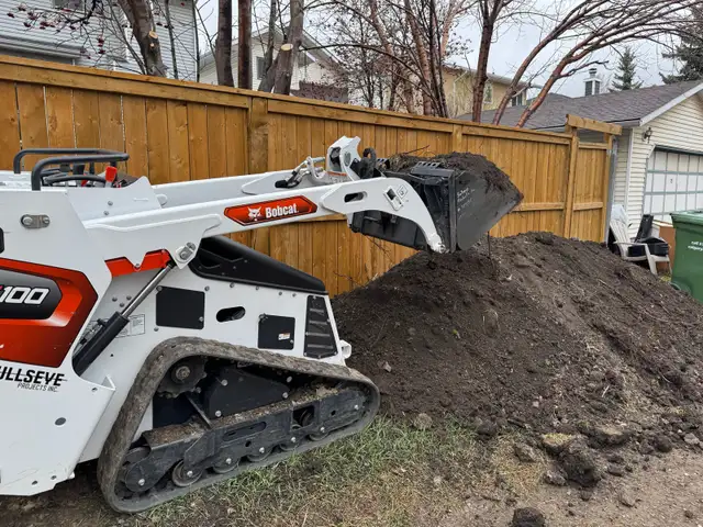 Help Wanted: F/T Deck, Fence, Landscsping South Calgary - Photo 2