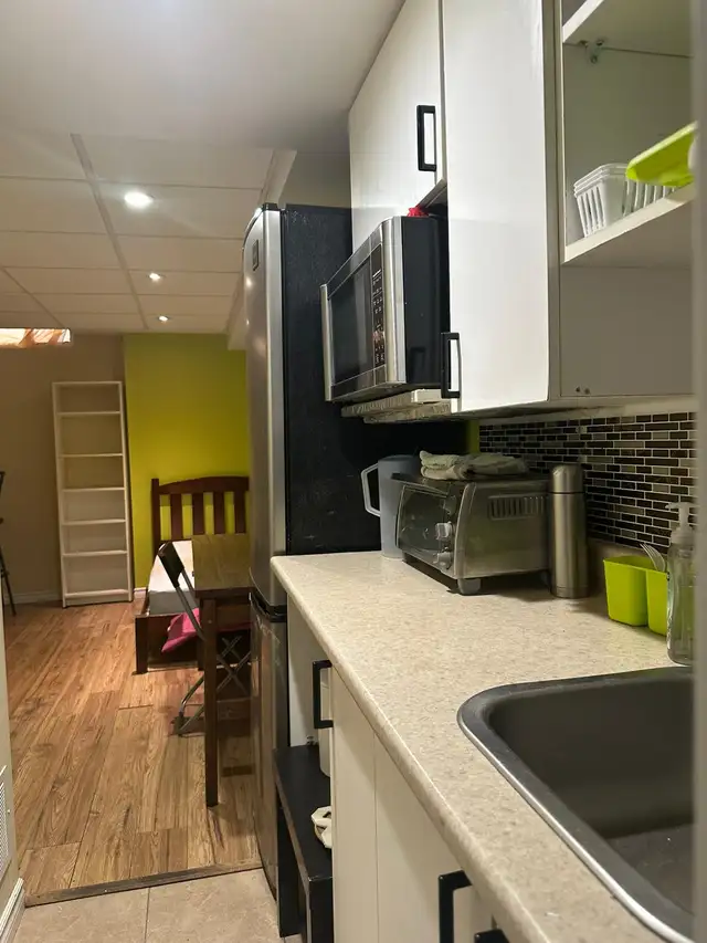 Basement Suite for Rent – Private & Furnished - Photo 5