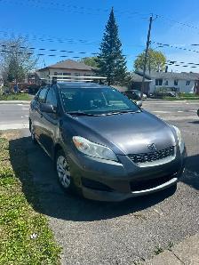 Toyota Matrix 1.8L-XR automatique très écono pas taxes à payer !