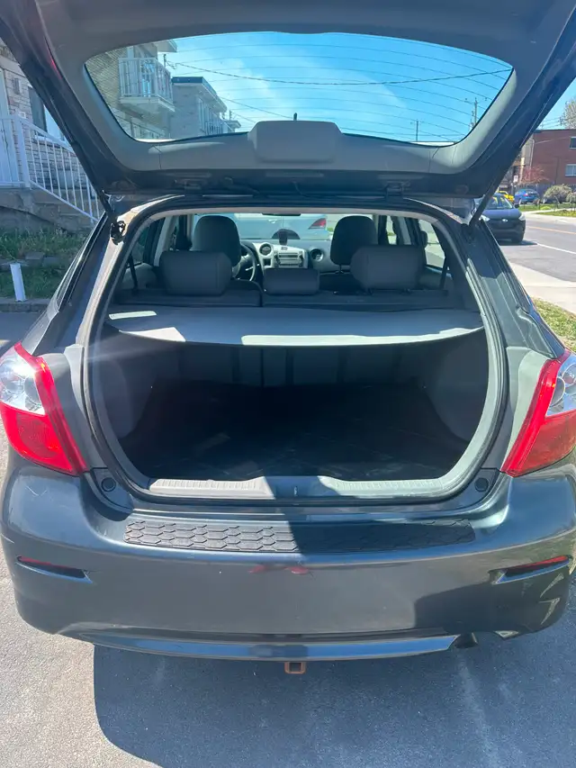 Toyota Matrix 1.8L-XR automatique très écono pas taxes à payer ! - Photo 4
