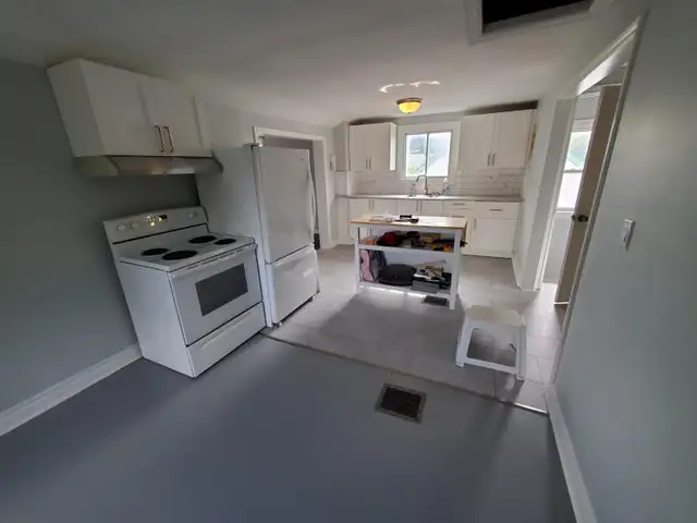 362 Manitoba - Photo 2