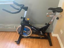AUBAINE : SPIN BIKE HORIZON FITNESS M4 à vendre