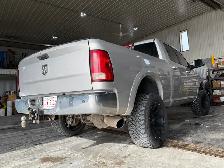 2011 3500 Cummins 4x4 - Photo 2