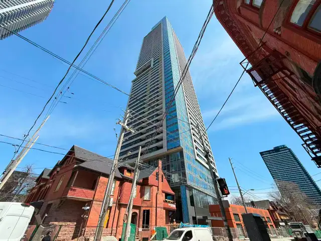 Bloor and Sherbourne 1 Bed Plus 1 Den 1 Bath Condo for Rent