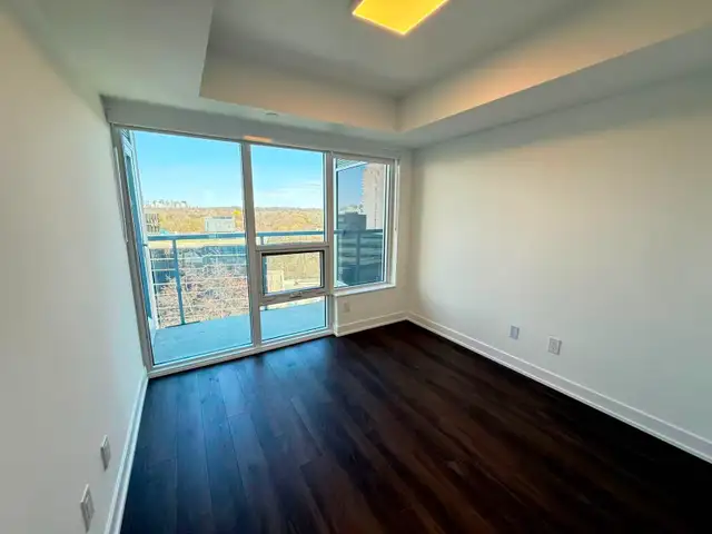 Bloor and Sherbourne 1 Bed Plus 1 Den 1 Bath Condo for Rent - Photo 6
