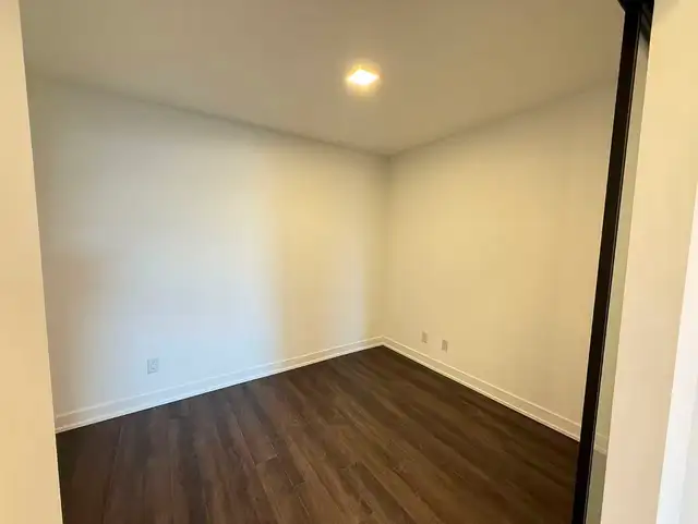 Bloor and Sherbourne 1 Bed Plus 1 Den 1 Bath Condo for Rent - Photo 9