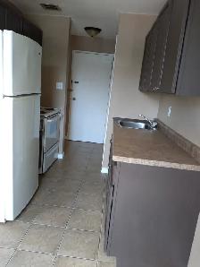 PRIME LOCATION ONE BEDROOM APARTMENT BARRY DOWNE SUDBURY