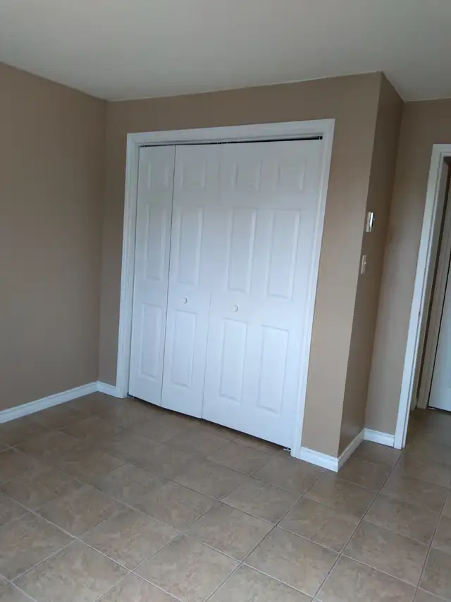 PRIME LOCATION ONE BEDROOM APARTMENT BARRY DOWNE SUDBURY - Photo 4
