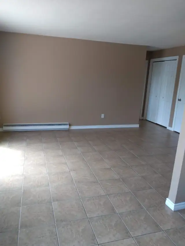 PRIME LOCATION ONE BEDROOM APARTMENT BARRY DOWNE SUDBURY - Photo 7