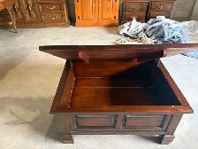 Free delivery used Wooden Coffee Table with Storage - Photo 8