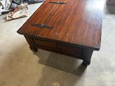 Free delivery used Wooden Coffee Table with Storage - Photo 9
