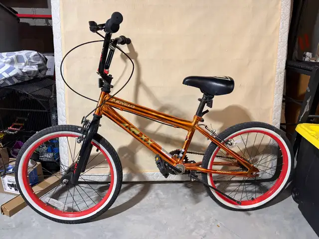 Movelo KJXX Single-Speed BMX 20'