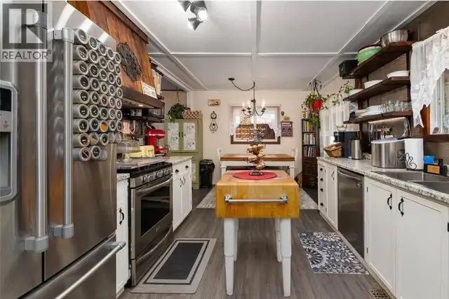 HOUSE FOR SALE - Photo 4