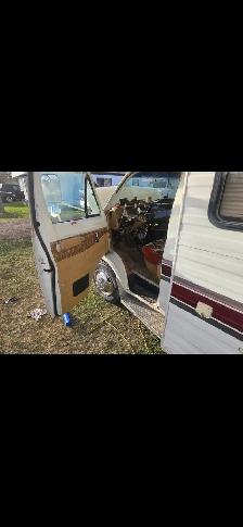 1981 Dodge 24. Ft Moterhome - Photo 2