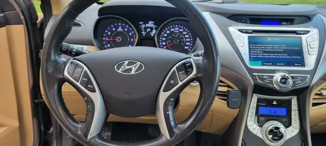 2012 Hyundai Elantra Limited - Photo 4