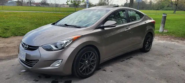 2012 Hyundai Elantra Limited - Photo 10