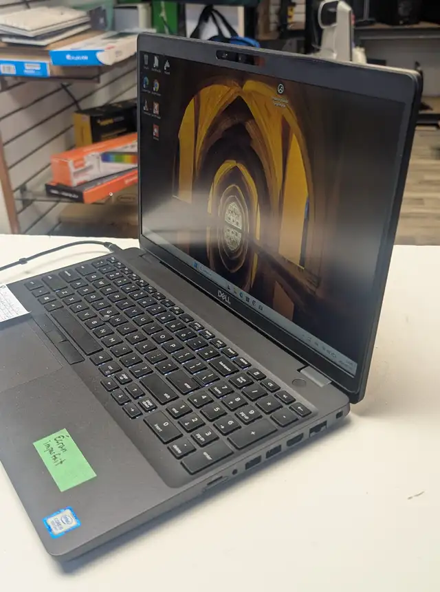 Dell Latitude 5500 i5-8365U 16Go SSD 256Go NVMe HDMI USB-C Win11 - Photo 3