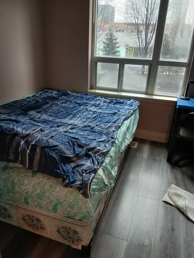 ROOM RENT IN MISSISSAUGA SQ 1 - Photo 2